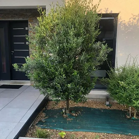 Privat bolig Privee A 10 Min Du Circuit *